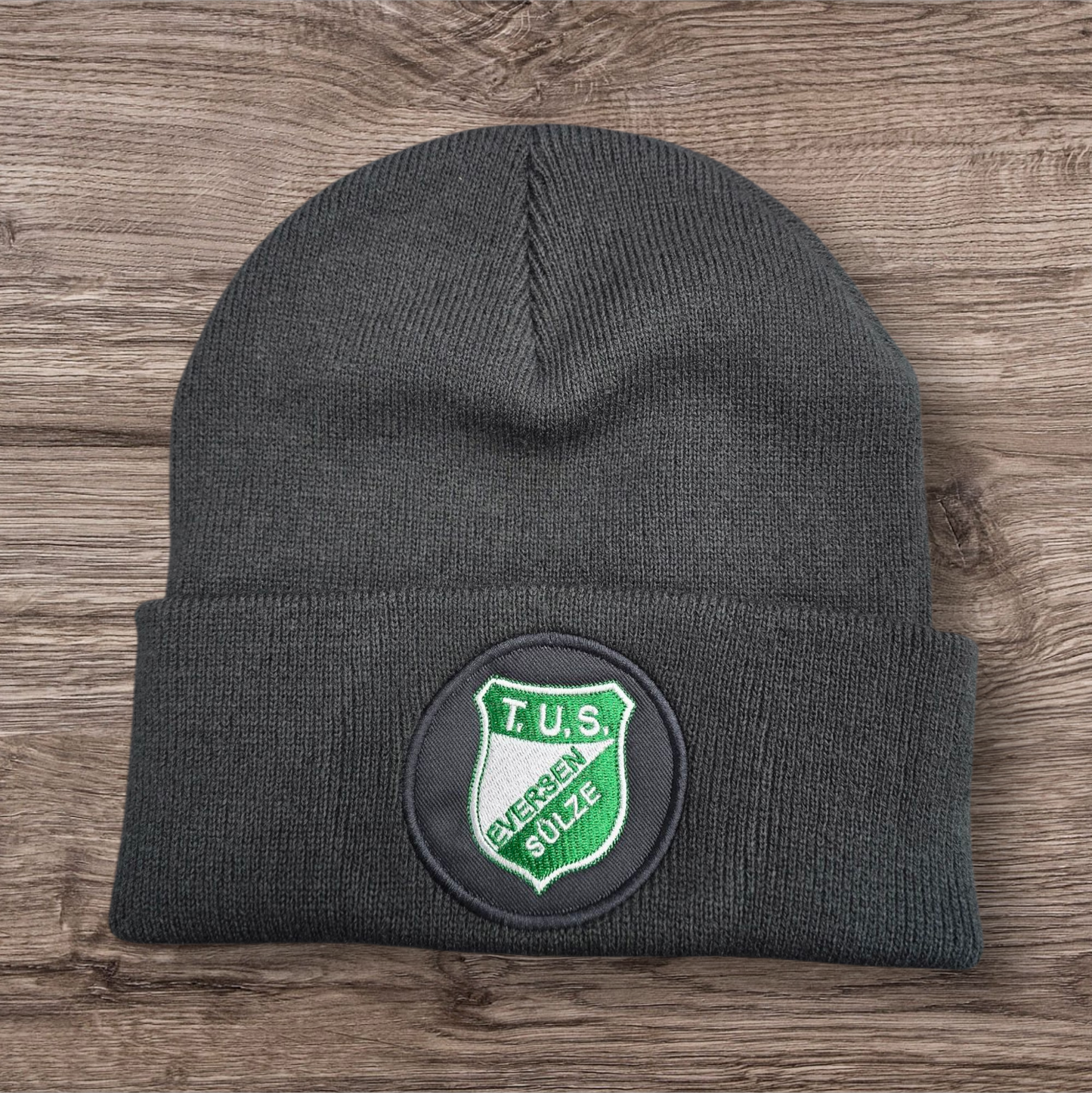Unisex-Beanie mit Sticklogo "TUS Eversen/Sülze"