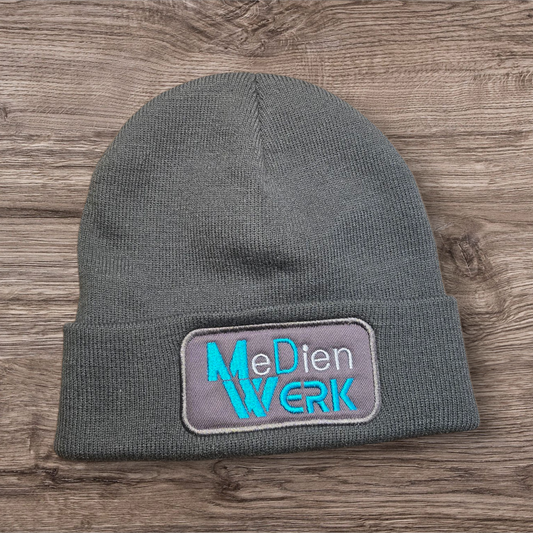Unisex-Beanie "Dein Logo" (rechteckiger Patch)